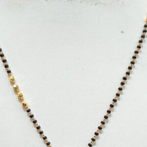 22 KT OVAL DALICATE PANDANT MANGALSUTRA
