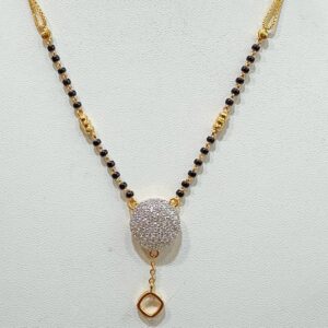 22 KT DAIMOND CIRCLE PANDANT MANGALSUTRA