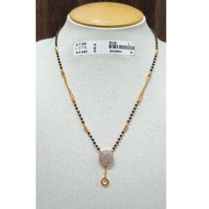 22 KT DAIMOND CIRCLE PANDANT MANGALSUTRA