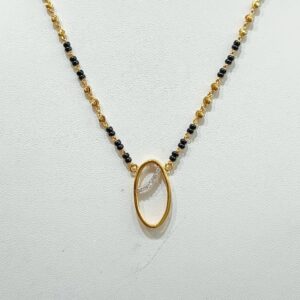 22 kt oval dalicate pandant mangalsutra