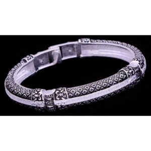 Fancy Design Silver Bracelet