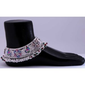 Gorgeous Silver Classic Ladies Payal