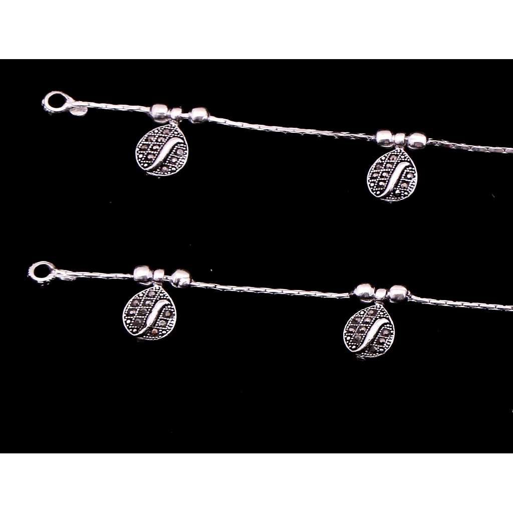 Single Chain Silver Fancy Payal - Image 2