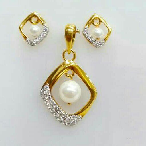 Antique Pendents Set