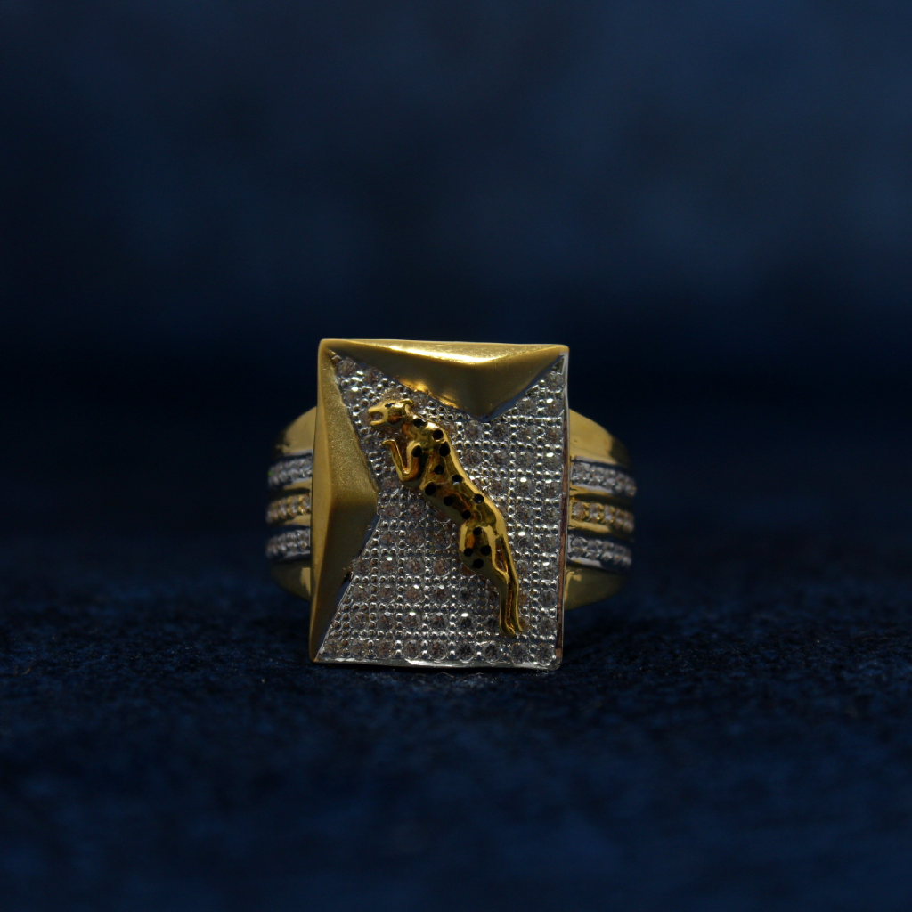 22KT Hallmarked Stunning Jaguar Ring For Men - Image 2
