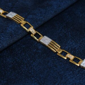 22KT Hallmarked Attractive Men's Bracelet