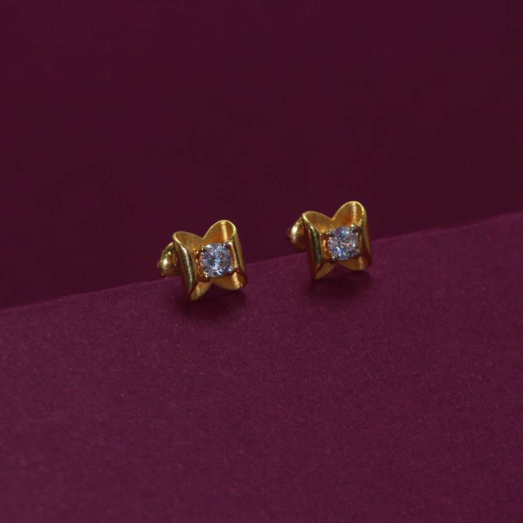 22KT Hallmarked Single Stone Earring