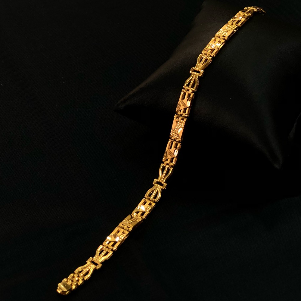 22KT gold Delicate Bracelet For Men's
