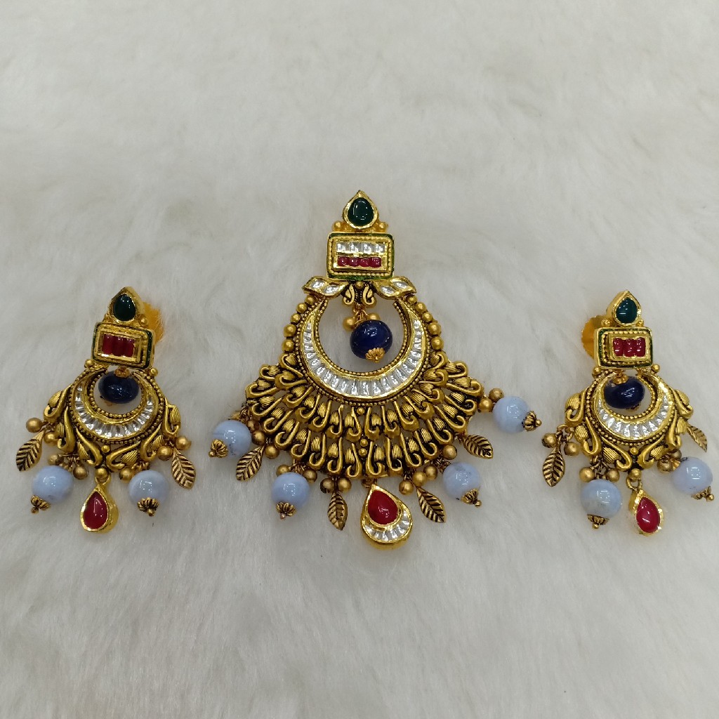 22k  antique pendant set