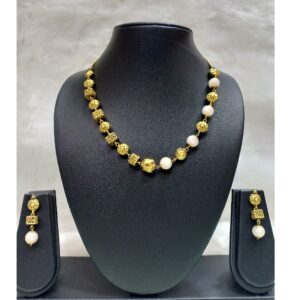 91.6 Antique Gold White Stone Mala