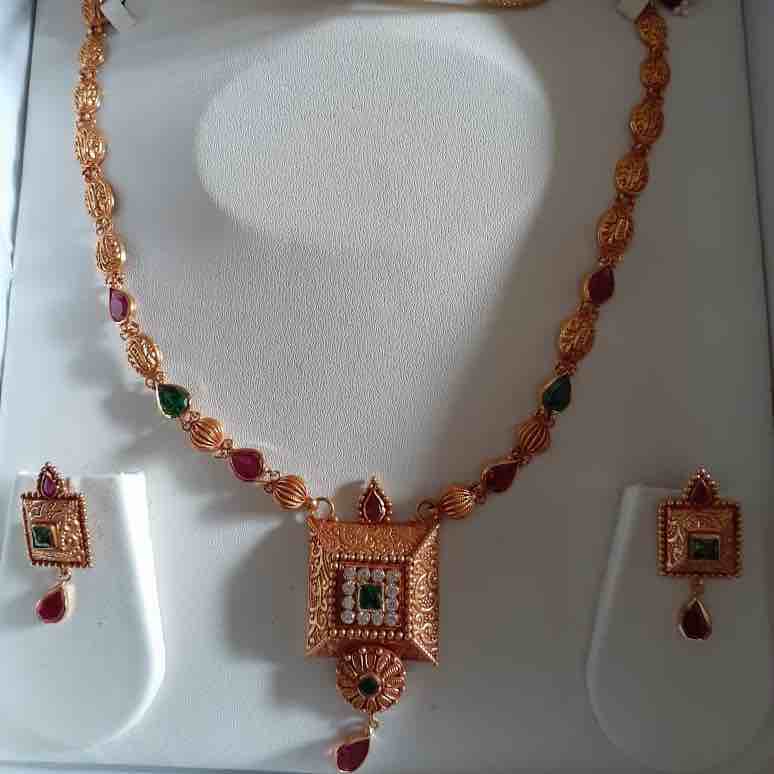 916 gold necklace