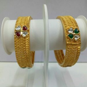 916 Antique Gold Colored Stone Patla