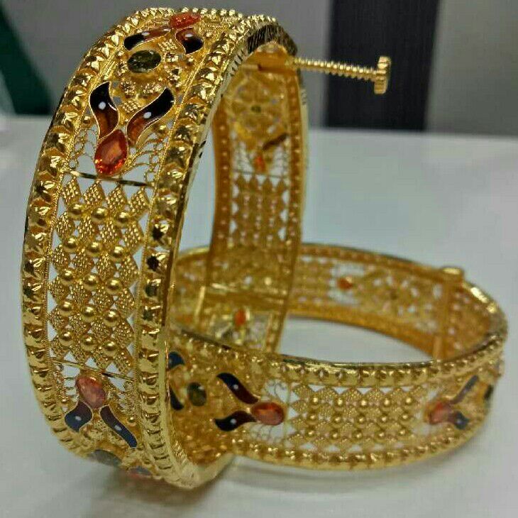 916 Designer Gold Bangles