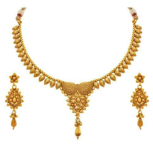 Attractive Ladies Stylish Necklace