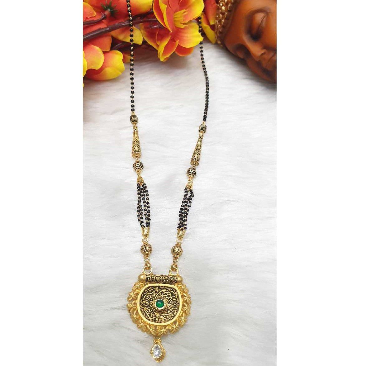 22KT Gold Designer Dokiya Mangalsutra With Green Stone