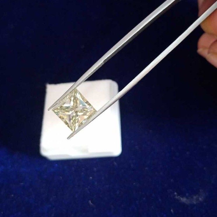 Moissanite Princes Cut Dimonds - Image 2