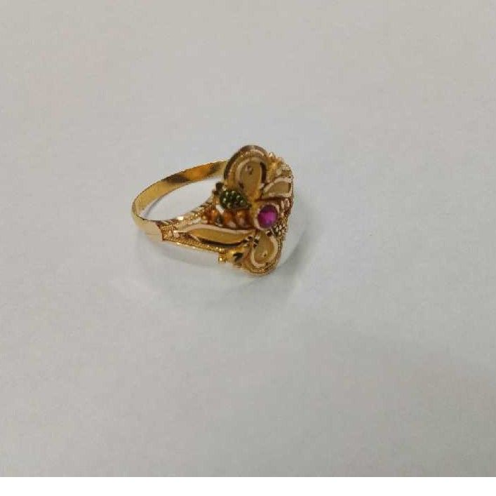 18kt Gold Ladies Ring