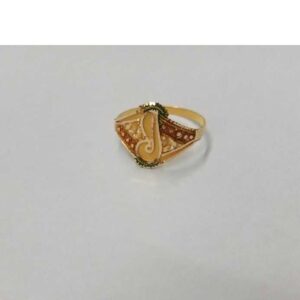 18kt Gold Stylish Ring