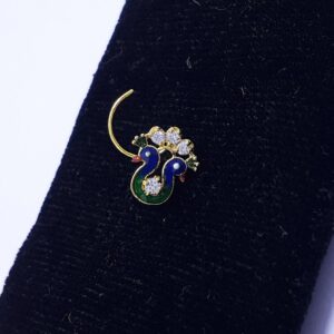 Gold fancy peacock nosepin