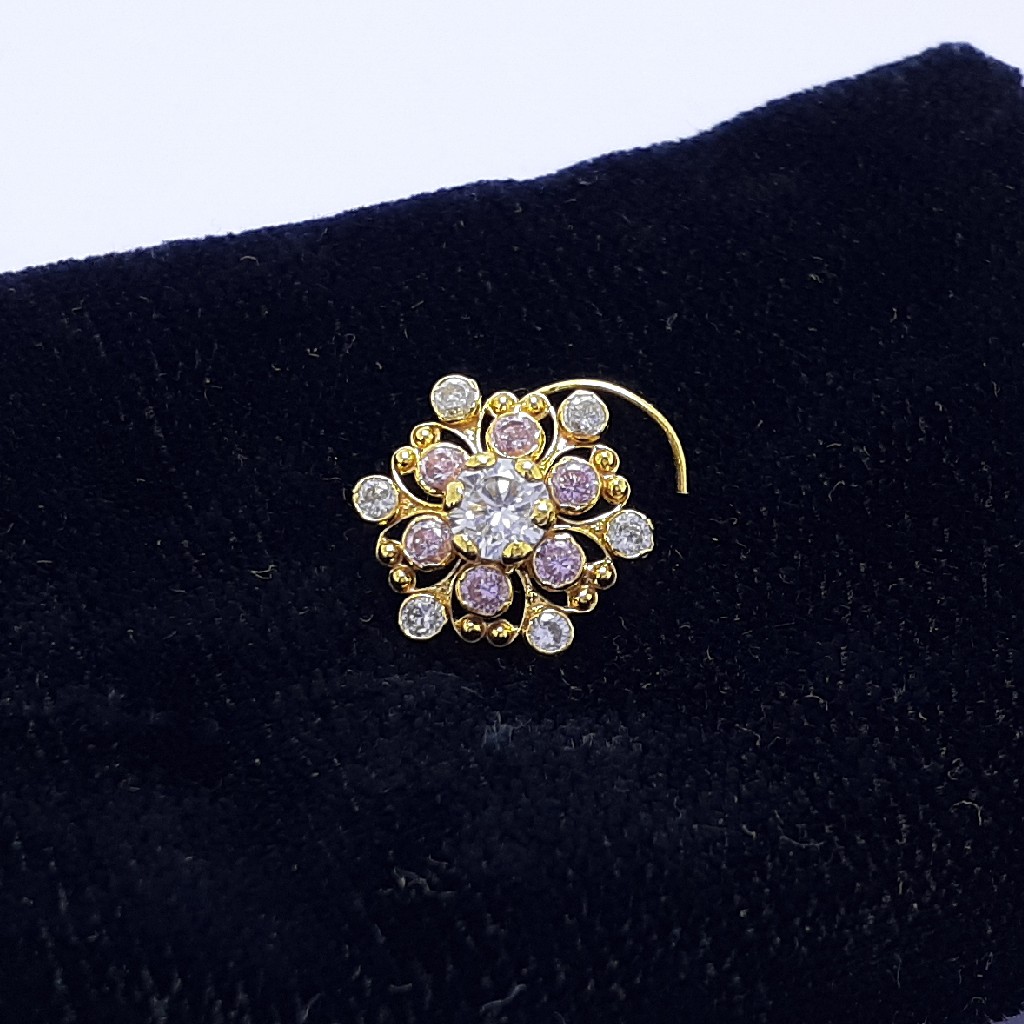 Gold nosepin