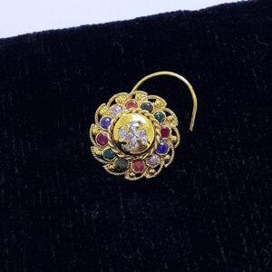 Gold nosepin