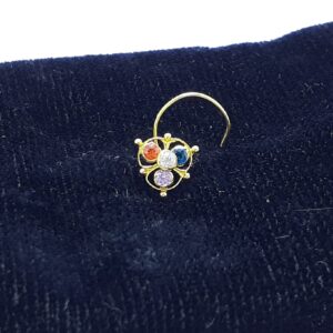 Gold nosepin