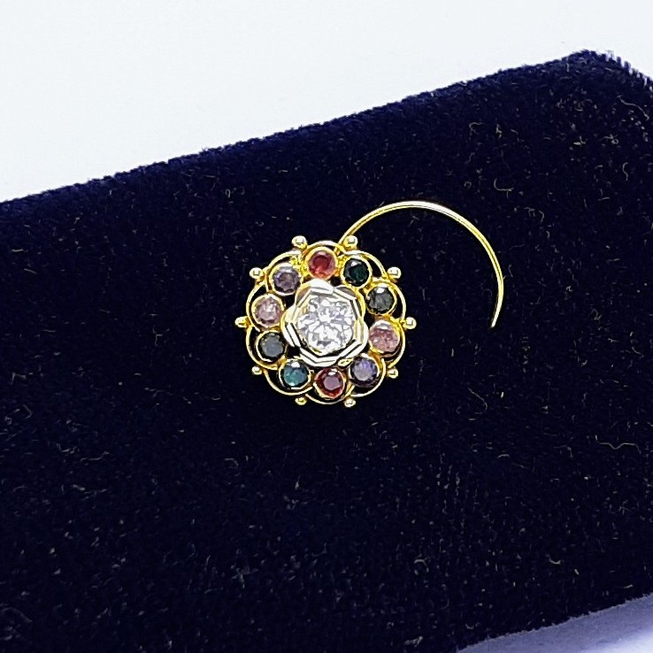 Gold nosepin