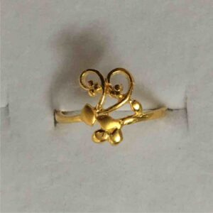 22 Carat Ladies Gold Ring