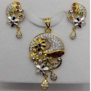 22kt Stylish Gold Pendant Set