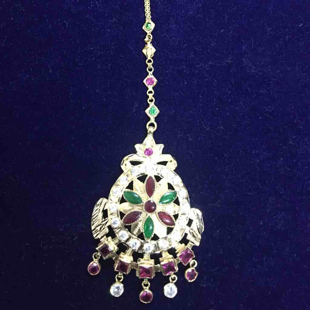 Indian  22KT Gold Traditional Maag Tika