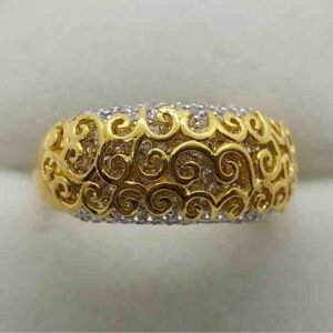 22KT Gold Dazzling Finger Ring