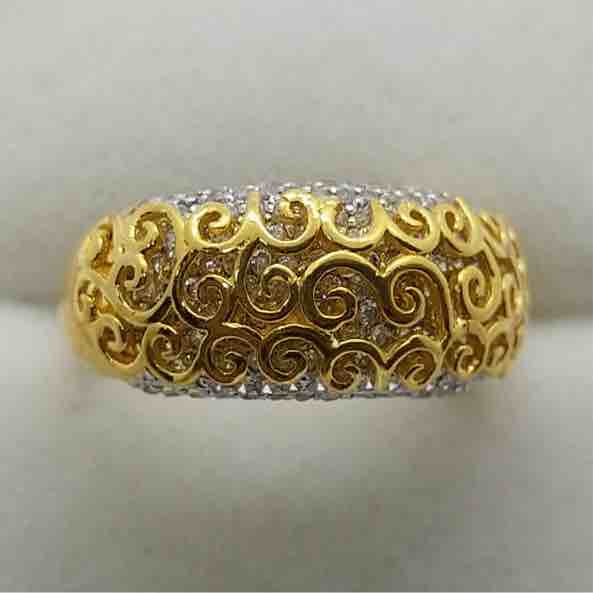 22KT Gold Dazzling Finger Ring