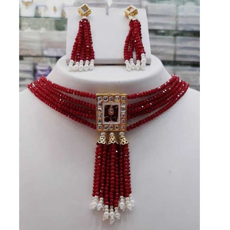 Modern Ladies Necklace Set