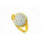 916 Modern Attractive Gold Ladies CZ Ring