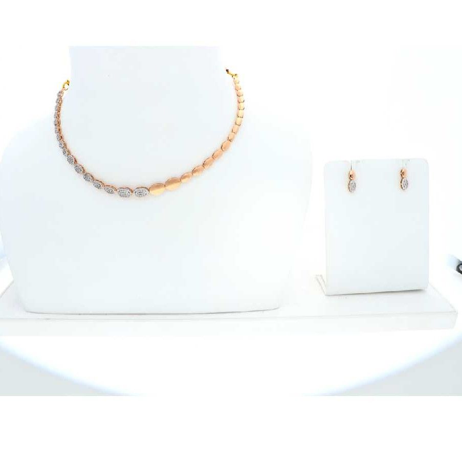 Delicate 916 Gold Ladies Necklace Set