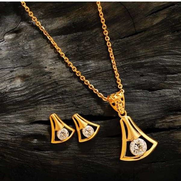 22KT Yellow Gold Ladies Indian Charming Yug Collection Pendant Set