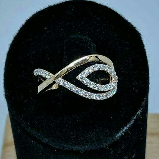 18Kt Gold Fancy Rose Gold Ring