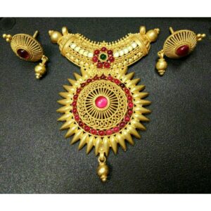 22KT Gold Ladies Indian Pendant Set
