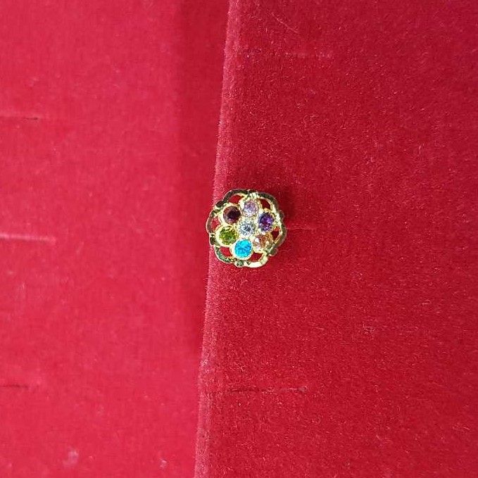 18K / 750 Gold Indian Colorful Nosepin