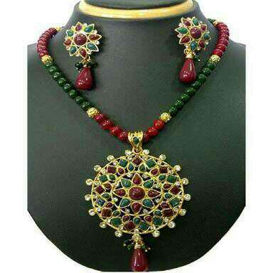 Modern Charming Pendant Set