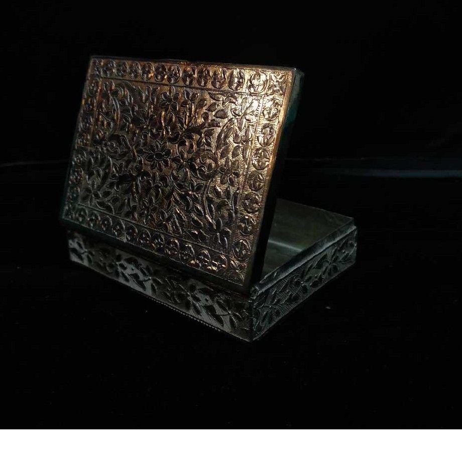Silver Antique Indian Pan Dabbi