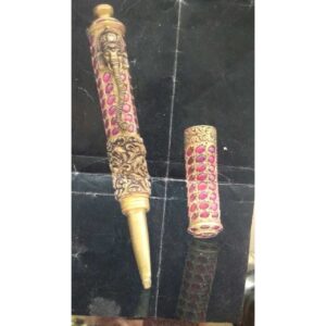 Attractive Gold Pen