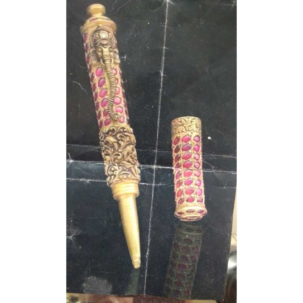 Attractive Gold Pen