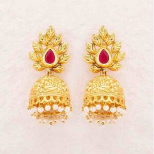 22K / 916 Yellow gold Ladies Indian Earrings