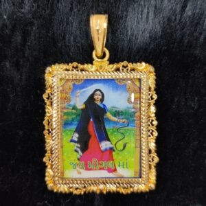 916 Gold Fancy Gent's Mogal Maa Photo Frame Pendant