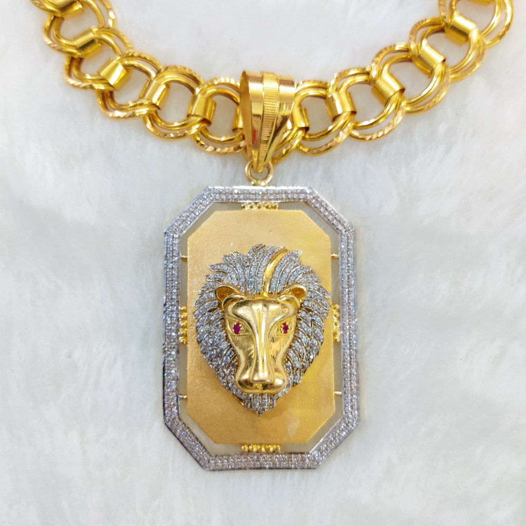 916 Gold Fancy Gent's Lion Face Pendant