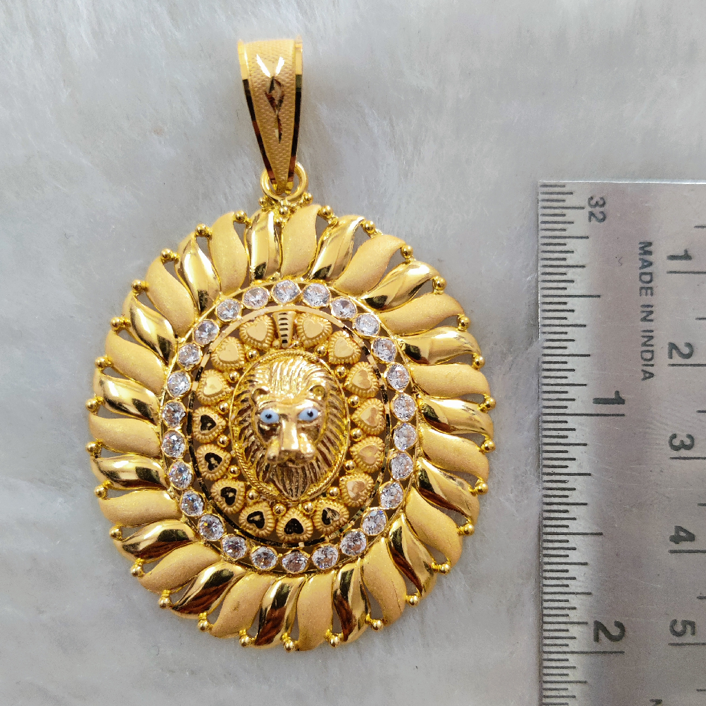 916 gold gent's lion face pendant - Image 2