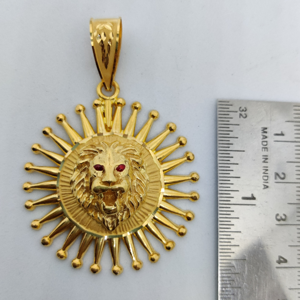 916 gold fancy Sun and lion face pendant - Image 2