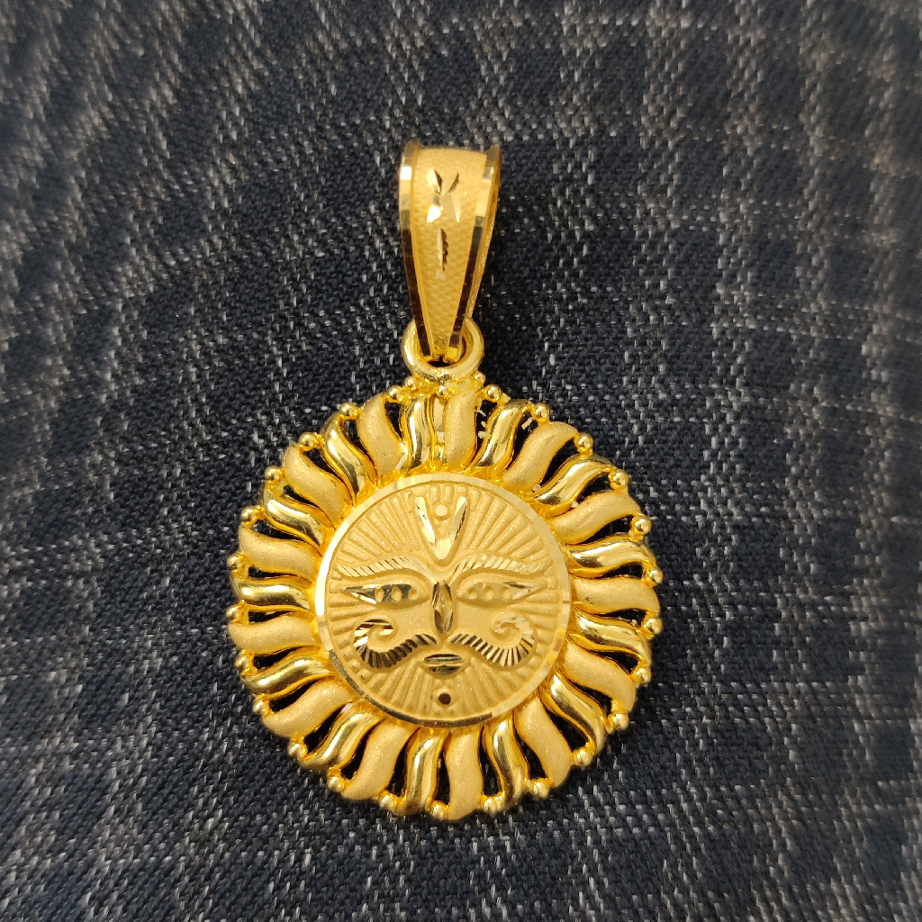 916 Gold Fancy Gent's Surya Pendant