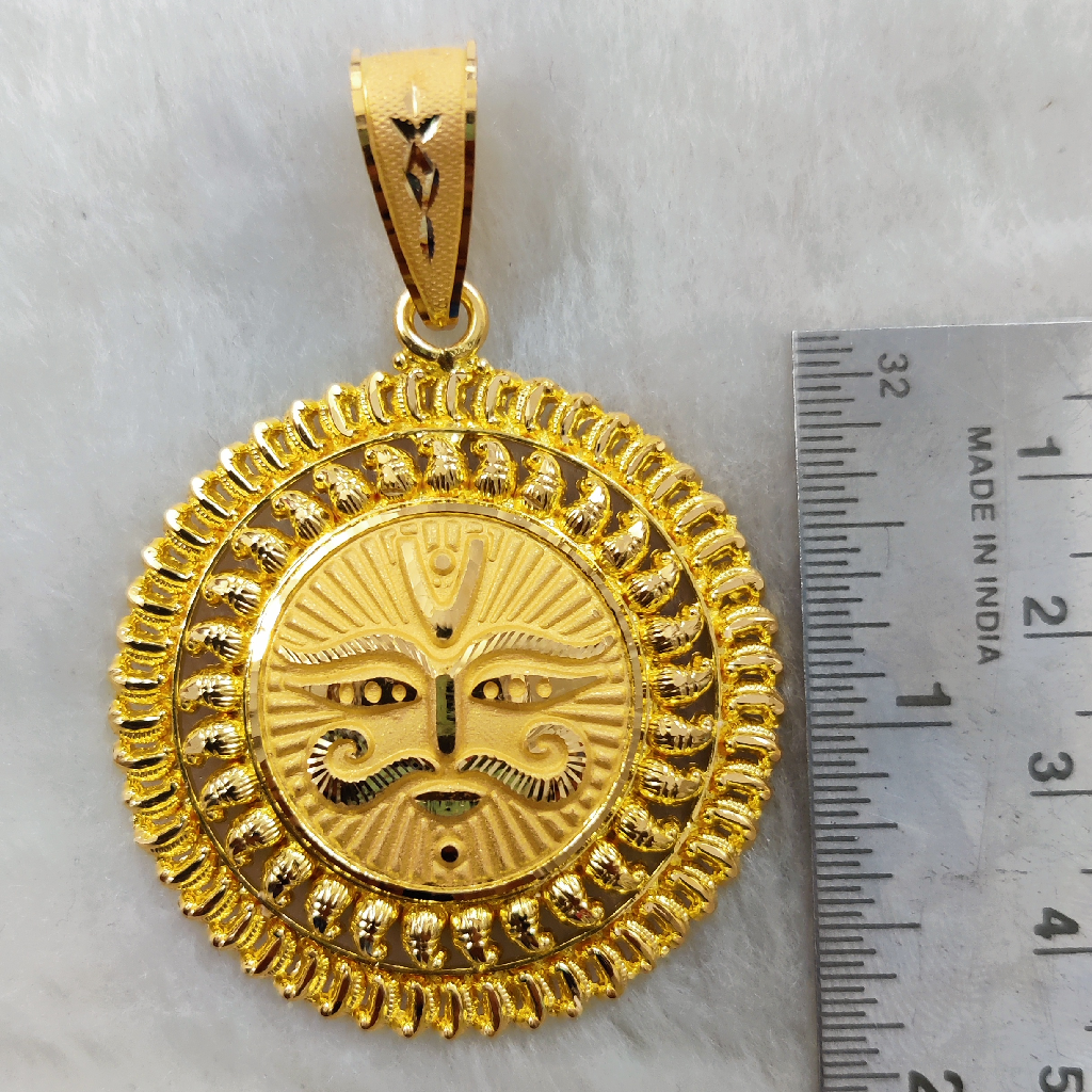 916 Gold Fancy Gent's Surya Pendant - Image 2